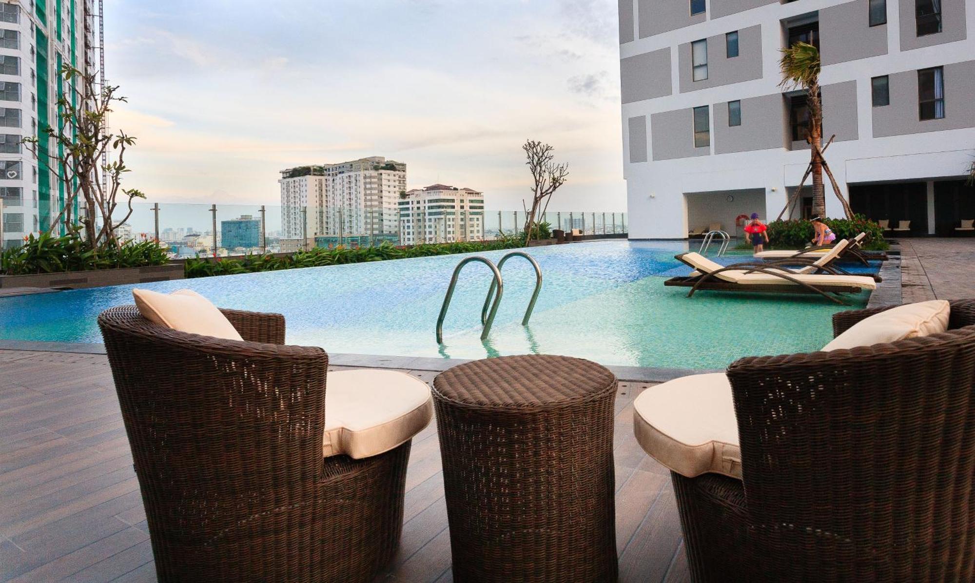 Cbd Rivergate- Infinity Pool Signature Ho Chi Minh-stad Buitenkant foto